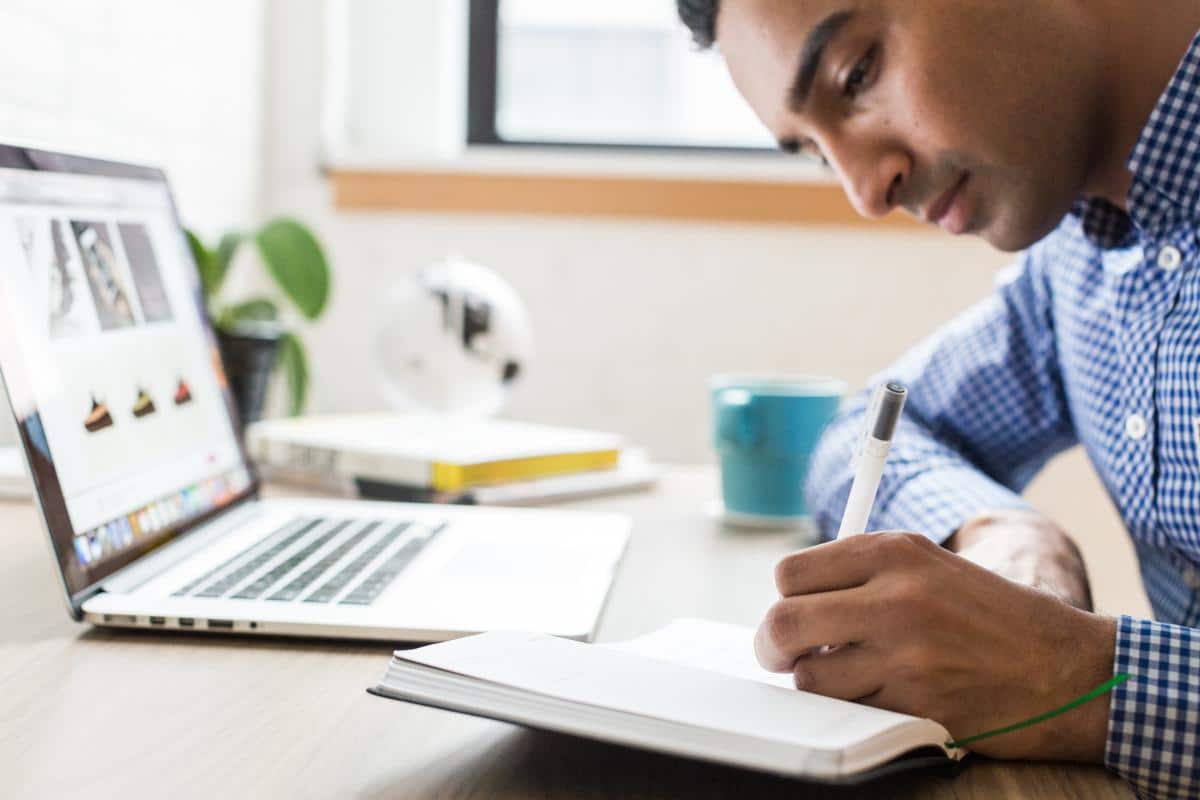 Marketer takes notes from Simple Machines' Top Blogs of 2020